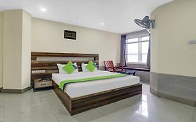 Treebo Darwesh Residency - 500M From Railway Station